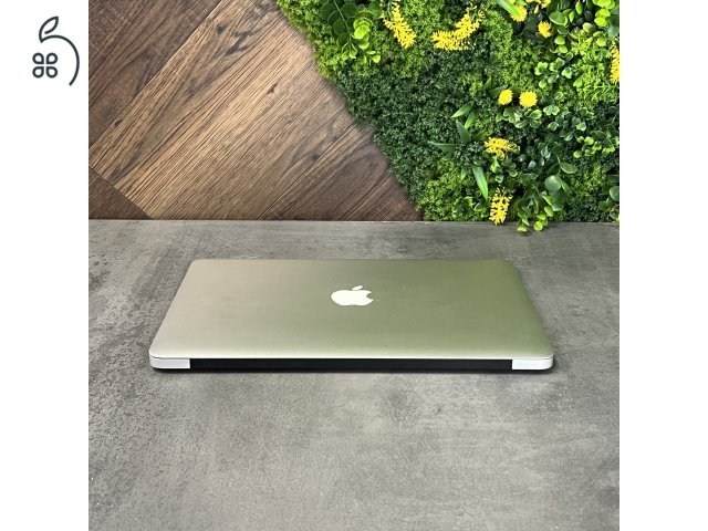  Újszerű Apple MacBook Air 13