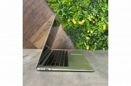  Újszerű Apple MacBook Air 13