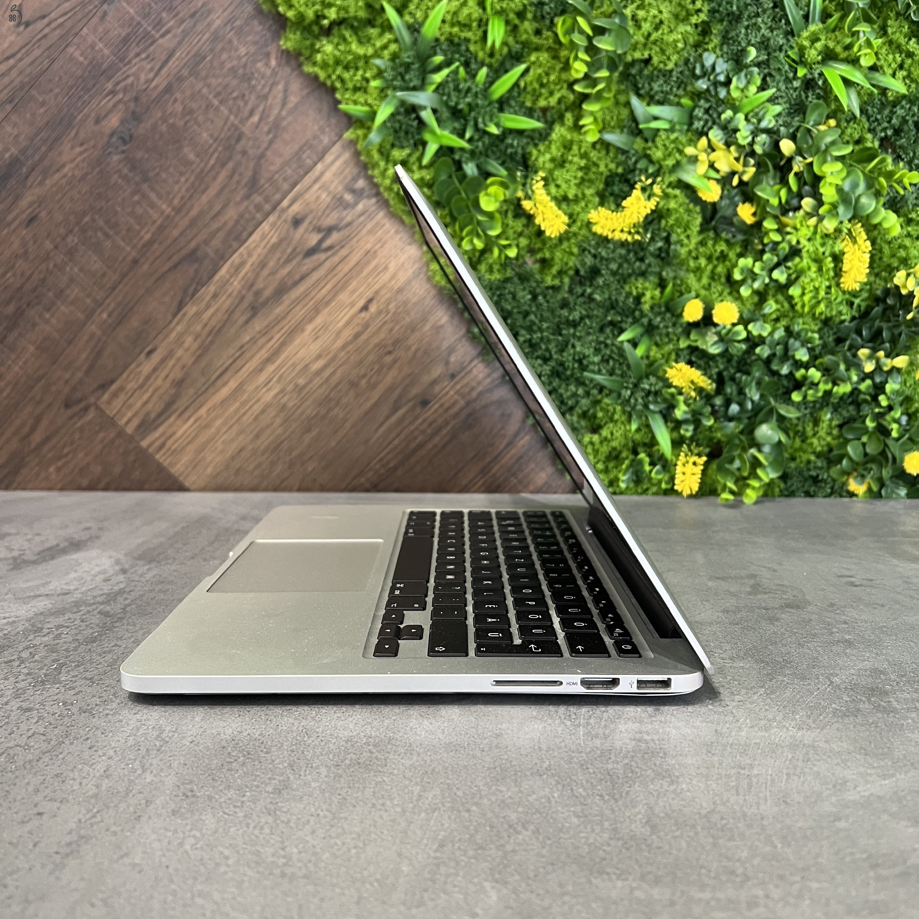 Használt Apple MacBook Pro 13