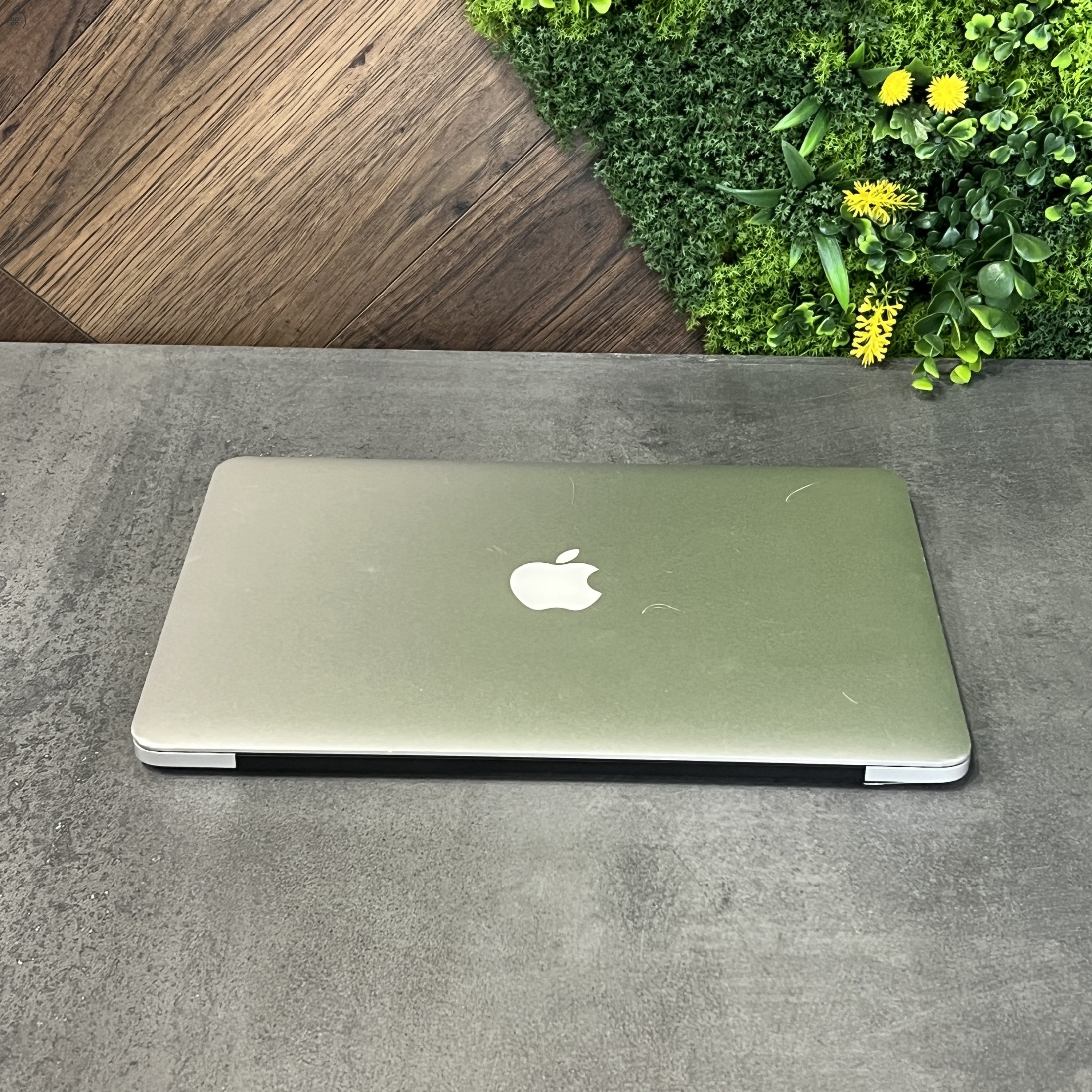 Használt Apple MacBook Pro 13