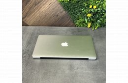 Használt Apple MacBook Pro 13