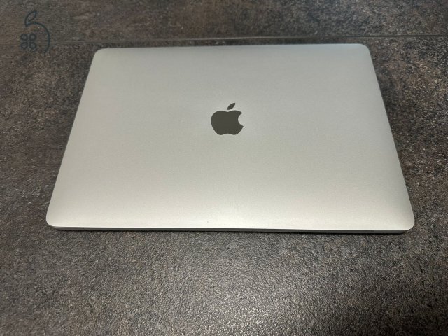 Eladó Apple MacBook Pro 13” (2017), 8 GB RAM, 1 TB SSD – Új akkumulátorral, védőtokban használt!