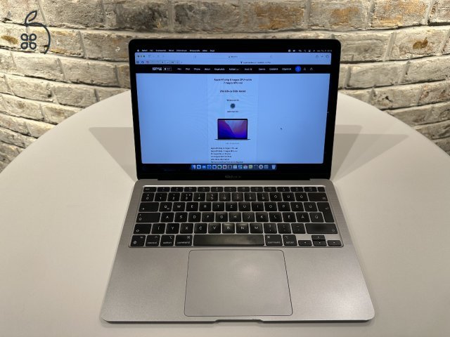 MacBook Air 2020 13 M1 256GB (esztétikai sérülés)