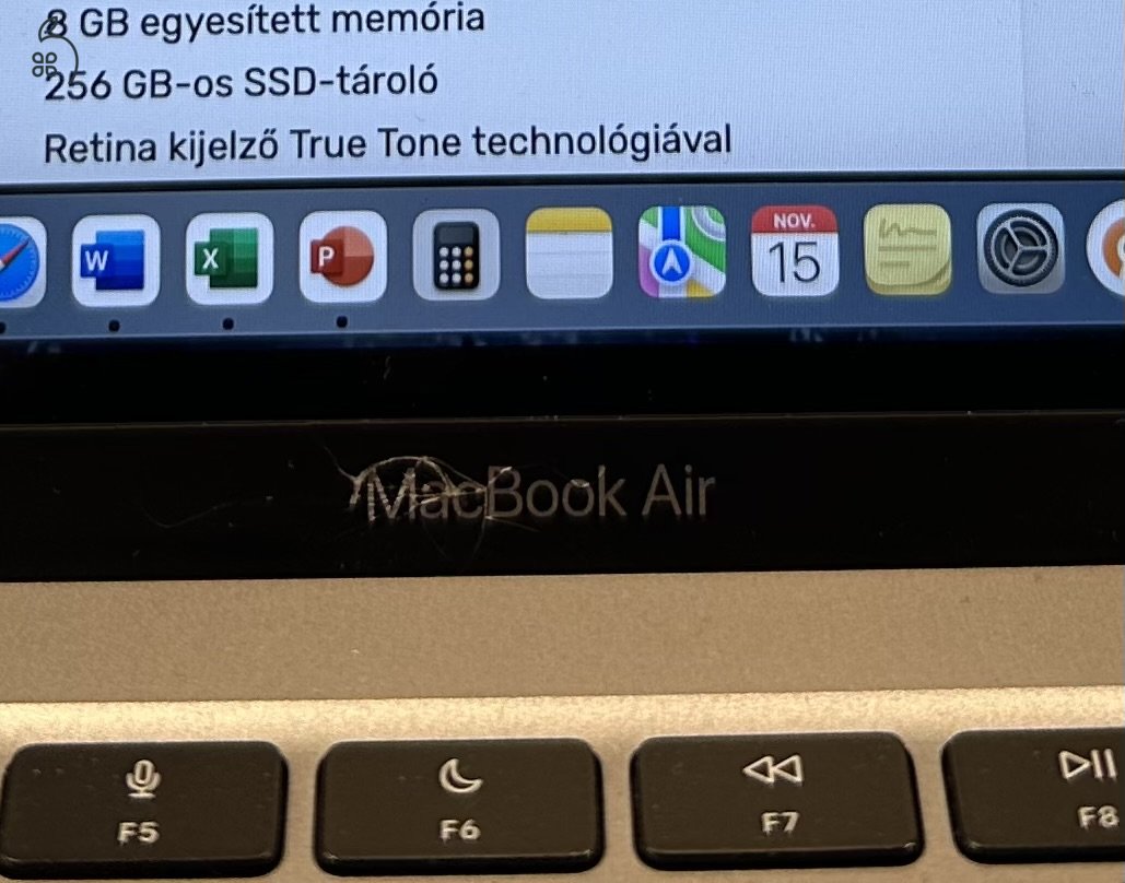 MacBook Air 2020 13 M1 256GB (esztétikai sérülés)