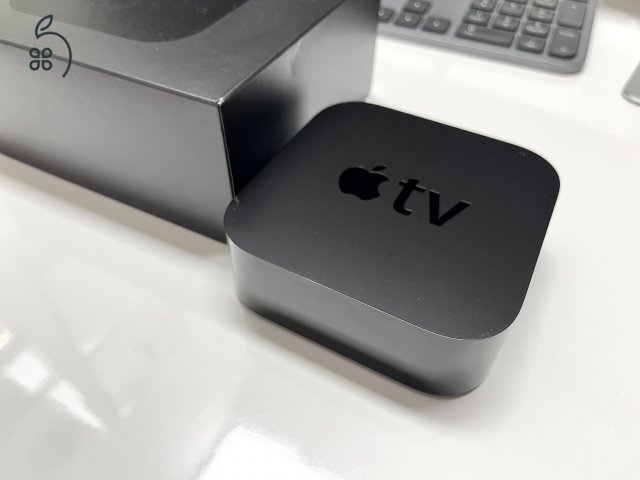 Apple TV 4 32 GB szép állapotban gyári dobozában