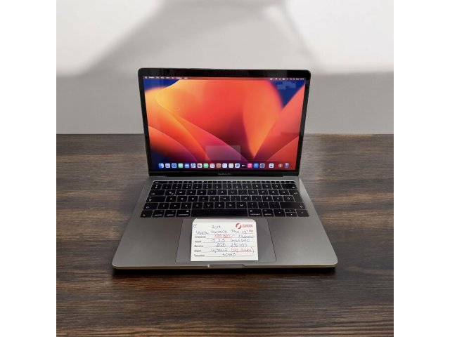 15. Apple MacBook Pro 13