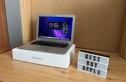 2017 MacBook Air 13 / i5 1.8 GHz / 8GB / 128GB SSD / Magyar / Új Aksival