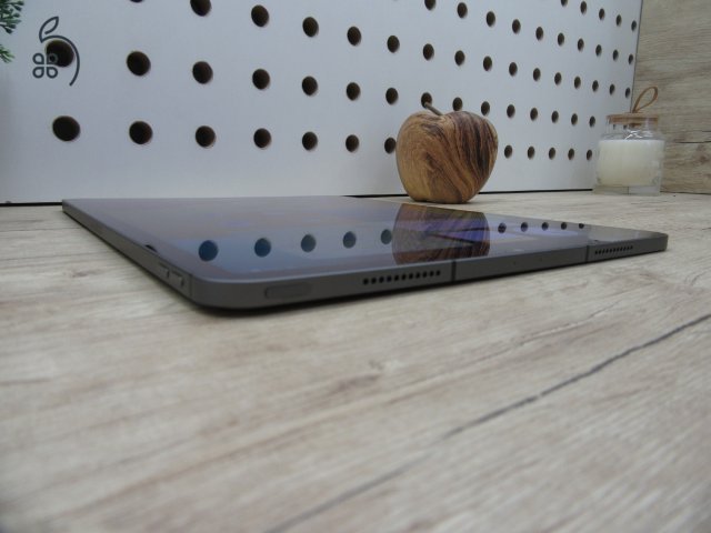 Apple iPad Pro 12,9 5. gen M1 - Használt, karcmetes