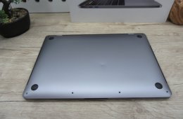 Apple Macbook Pro 13 - 2020 - Használt, megkímélt