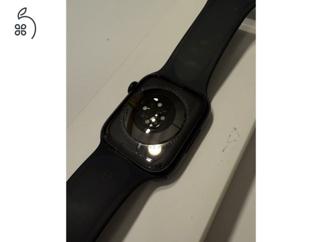 Apple Watch Series 7 - 44 MM - Fekete