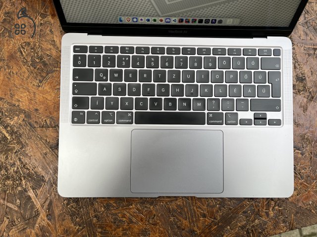 Macbook Air M1 - 8GB/256GB - Asztroszürke