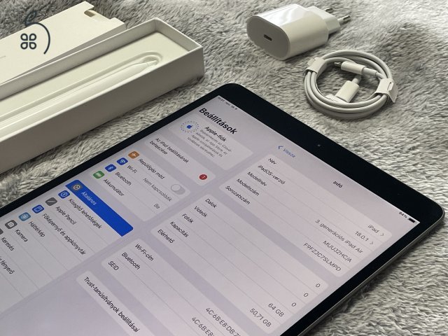 iPad Air 3 64GB WiFi + Apple Pencil (1th gen) megkímélt állapotban