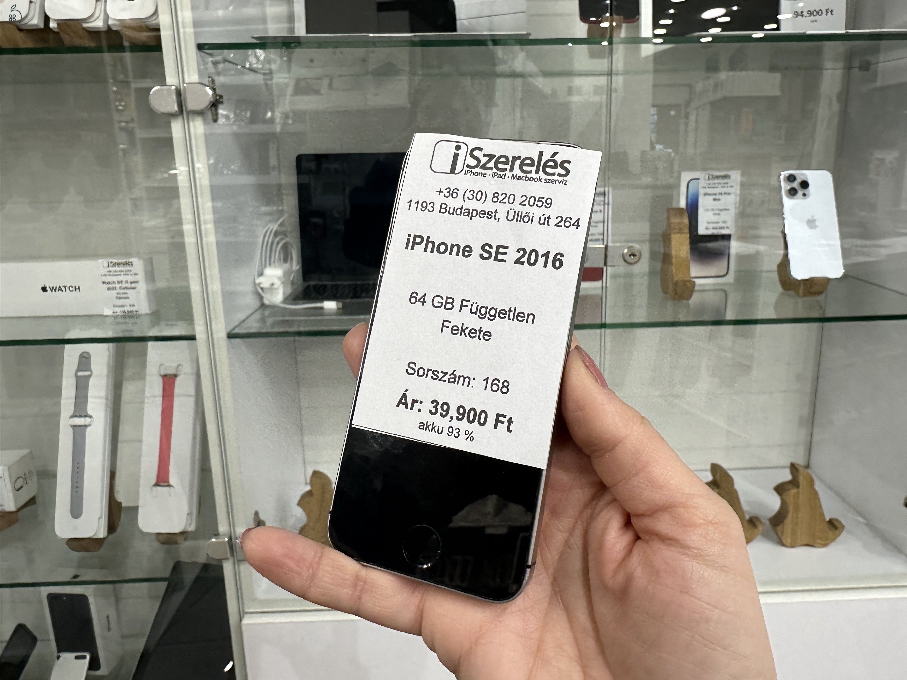 iPhone SE 64 GB független space grey akku 93% garanciával (168) iszerelés.hu