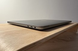 Megkímélt állapot | 1 éves akkumulátor | MacBook Pro | 2,3 | 13