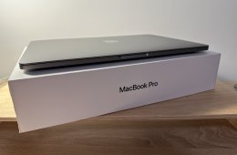 Megkímélt állapot | 1 éves akkumulátor | MacBook Pro | 2,3 | 13