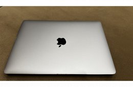 Apple MacBook Pro 13