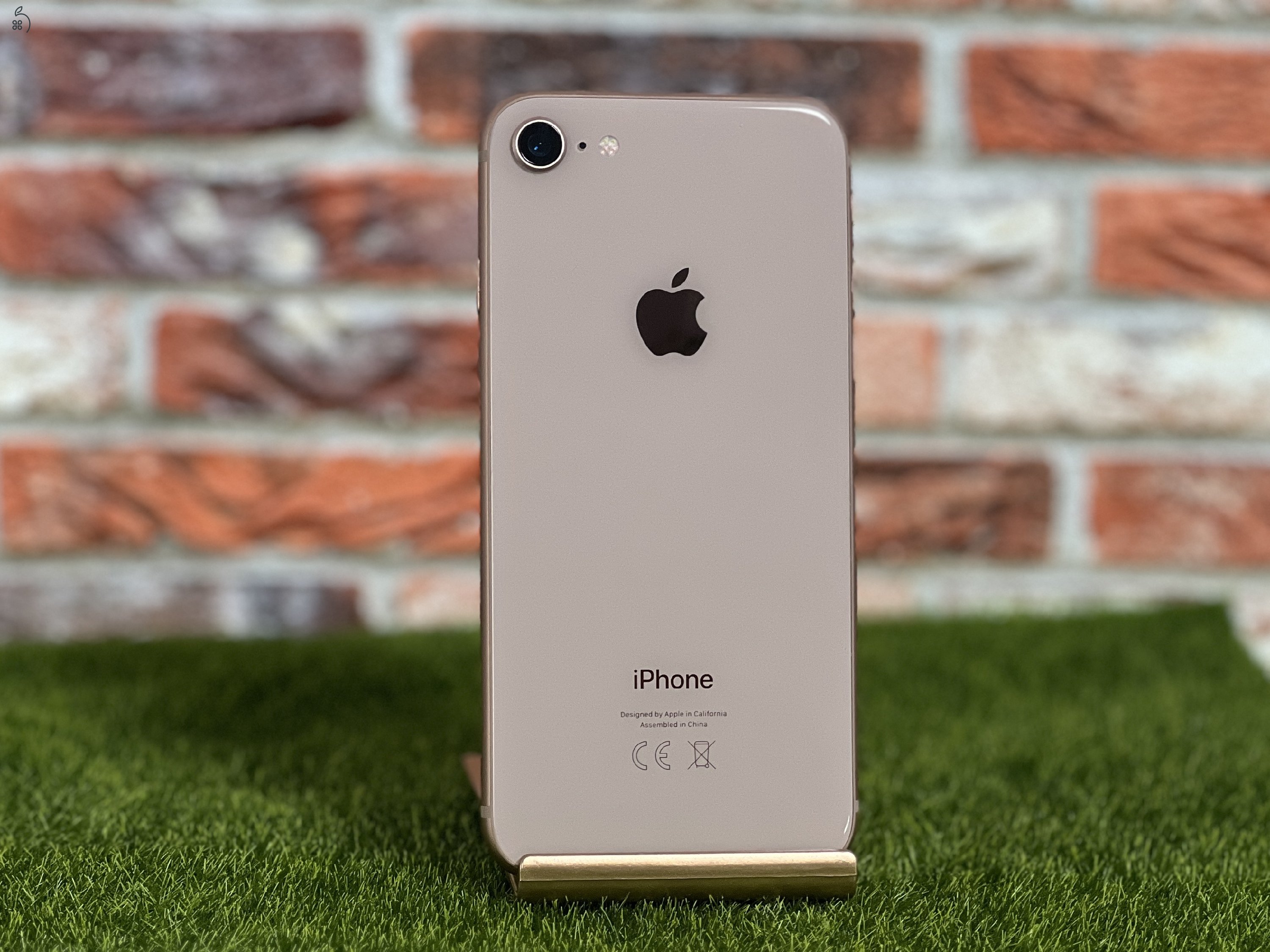 iPhone 8 64 GB Gold 100% Akku szép állapotú - 12 HÓ GARANCIA - 7557