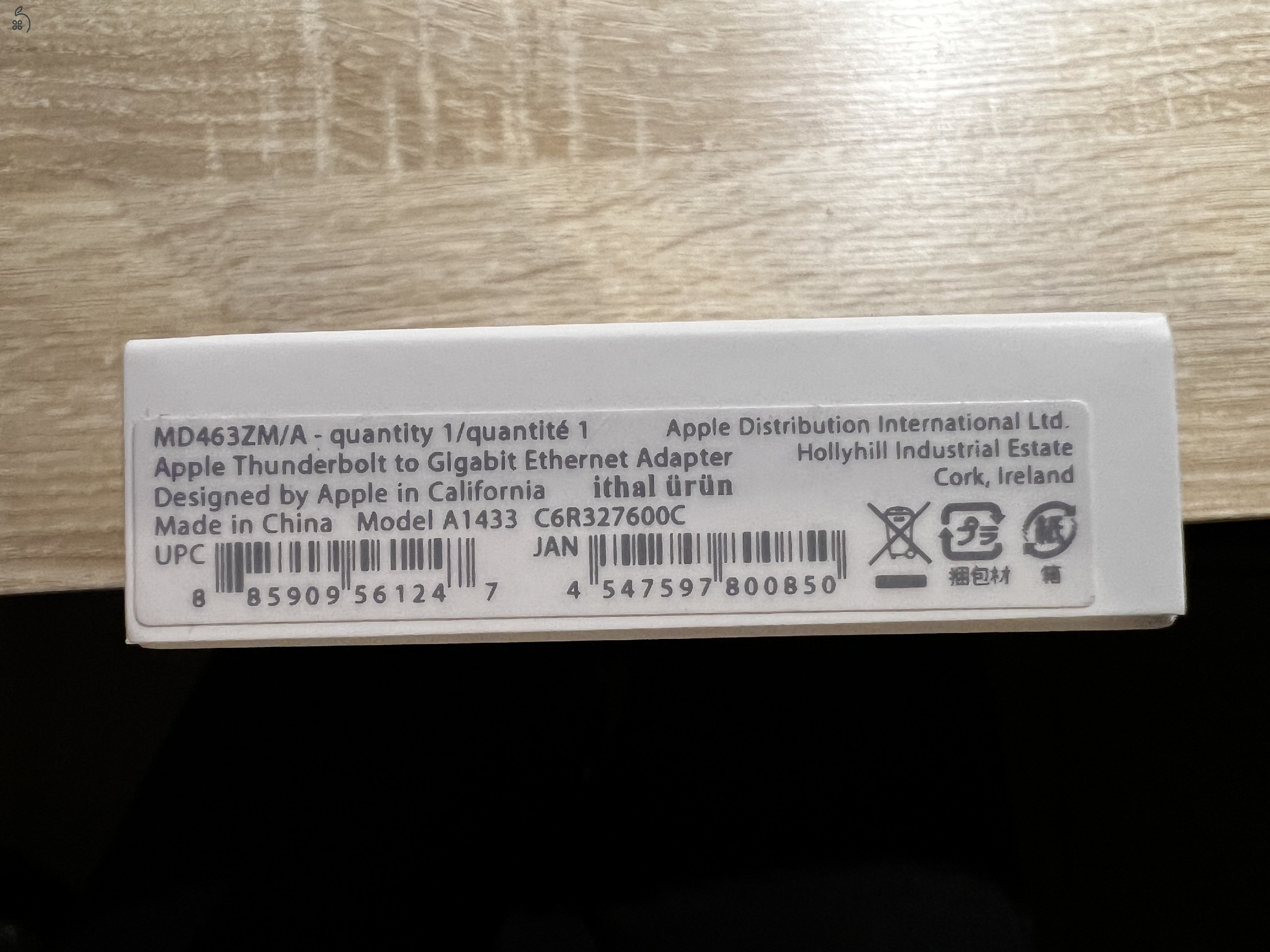 Apple Thunderbolt to Gigabit Ethernet Adapter (A1433)