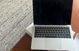 MacBook Air 13