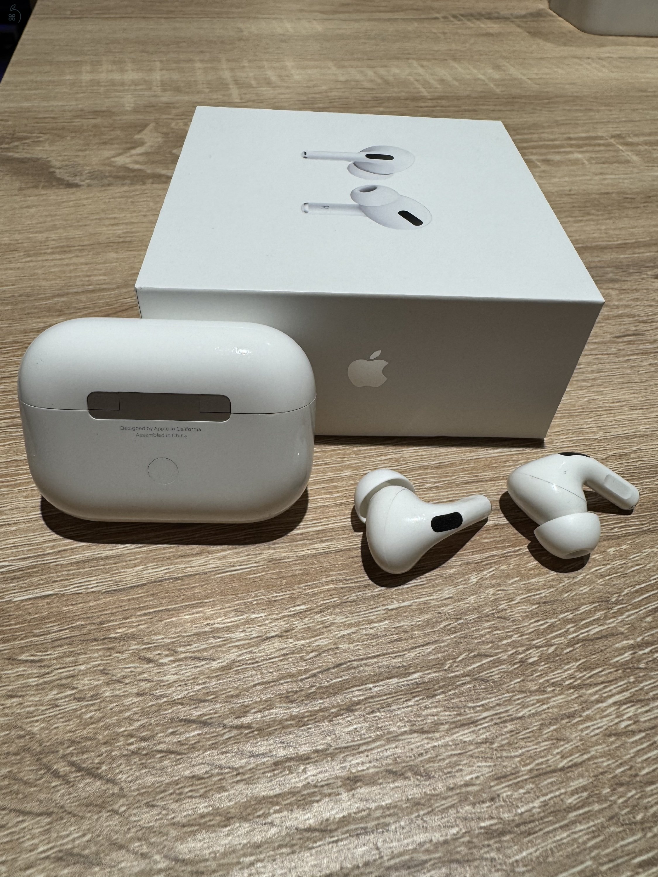 Airpods Pro gen 1 