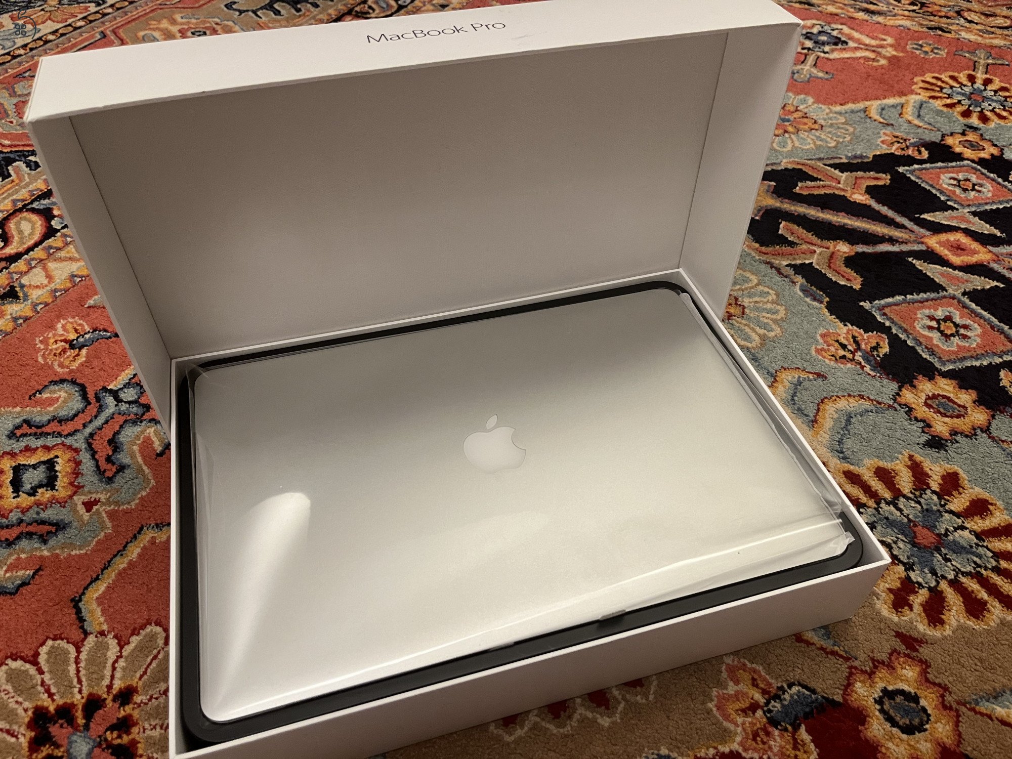 alig használt MacBook Pro 15