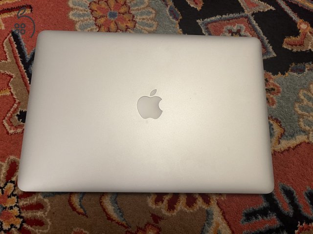 alig használt MacBook Pro 15