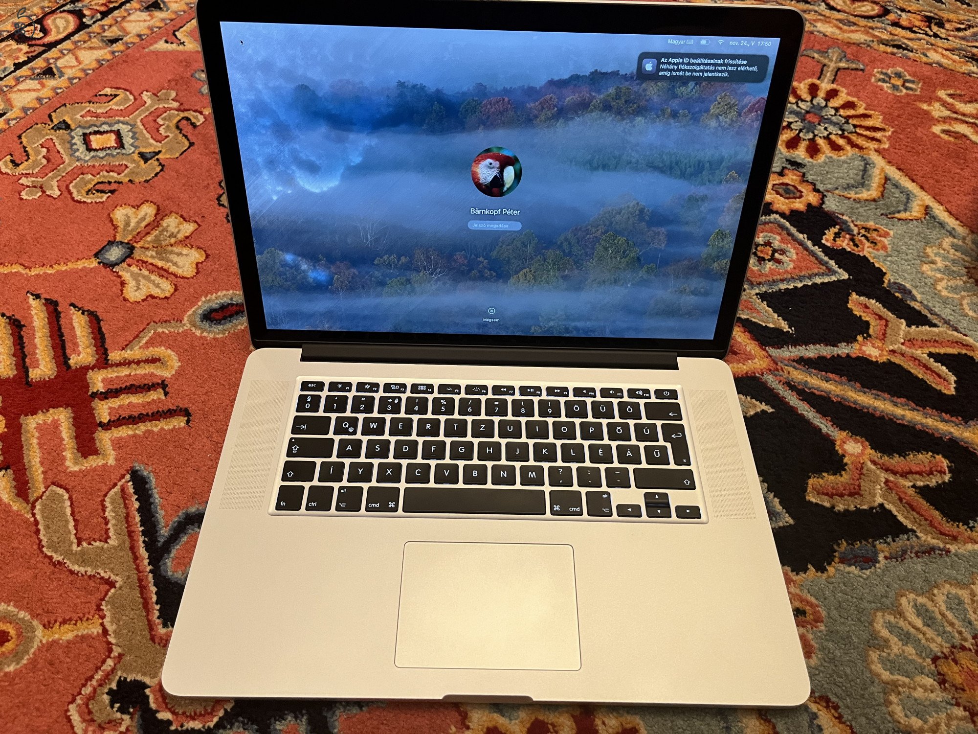 alig használt MacBook Pro 15