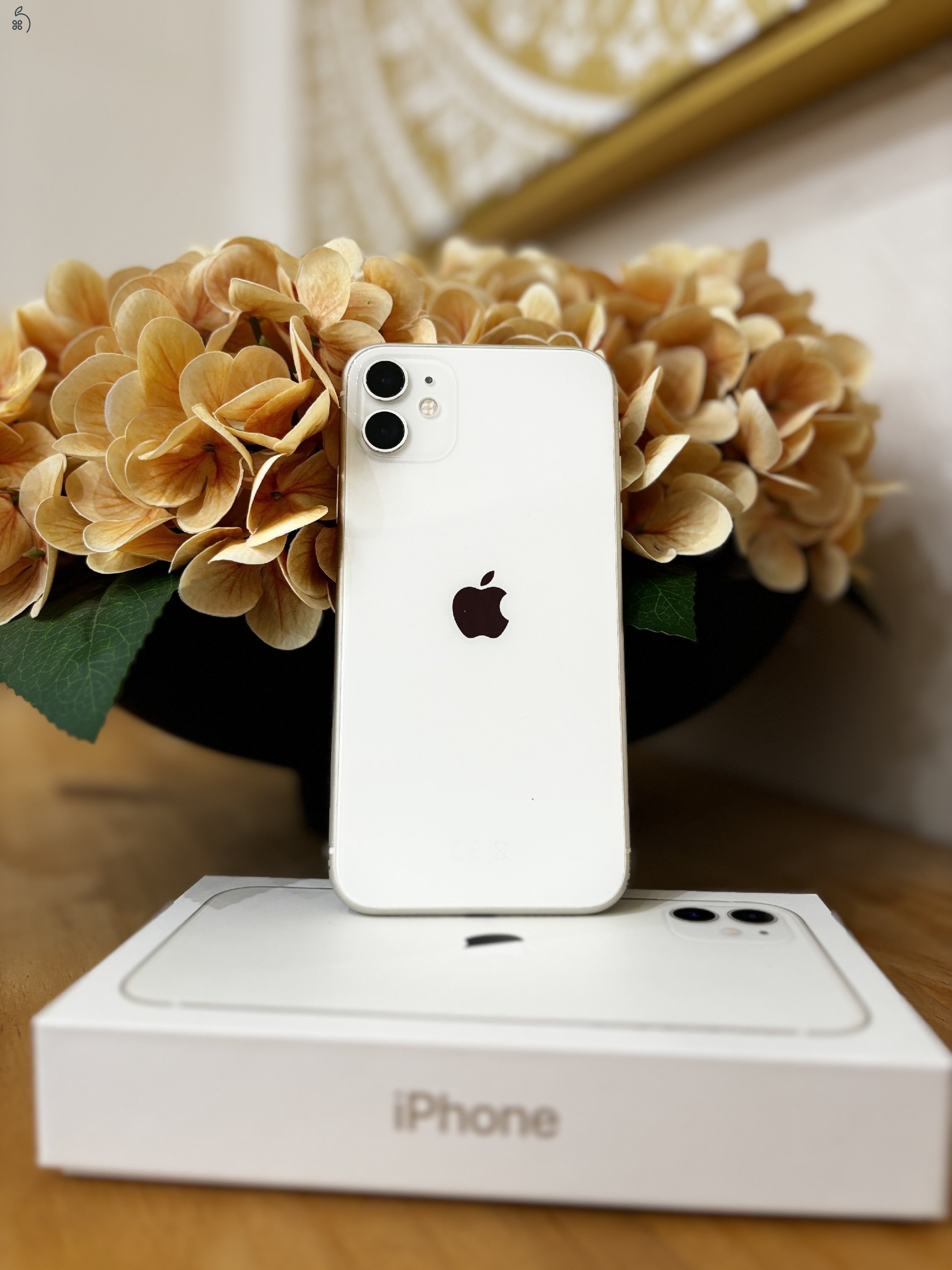 Apple iPhone 11 white 64 GB kitűnő, újszerű állapot