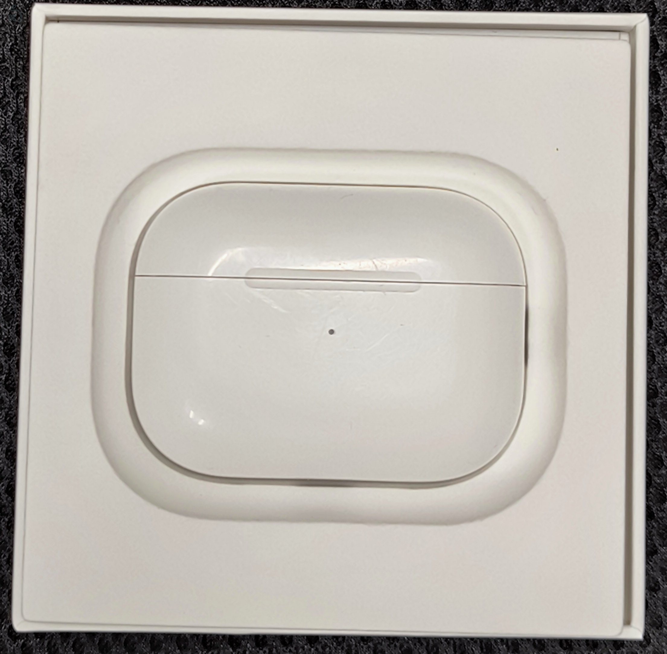 Airpods Pro (2. generációs) Magsafe-töltőtokkal (Lightning)