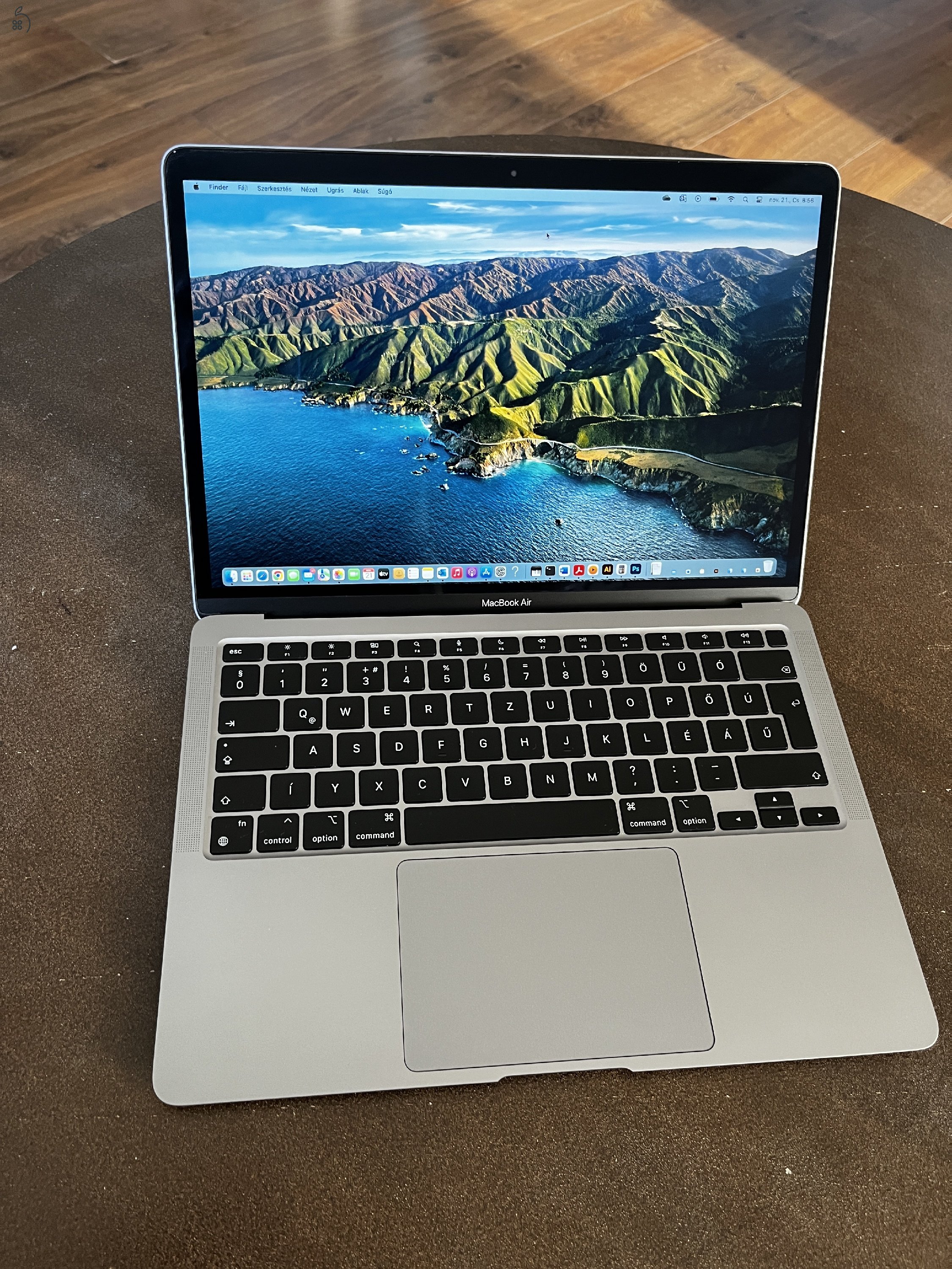 Apple MacBook Air (M1, 2020) 8gb RAM