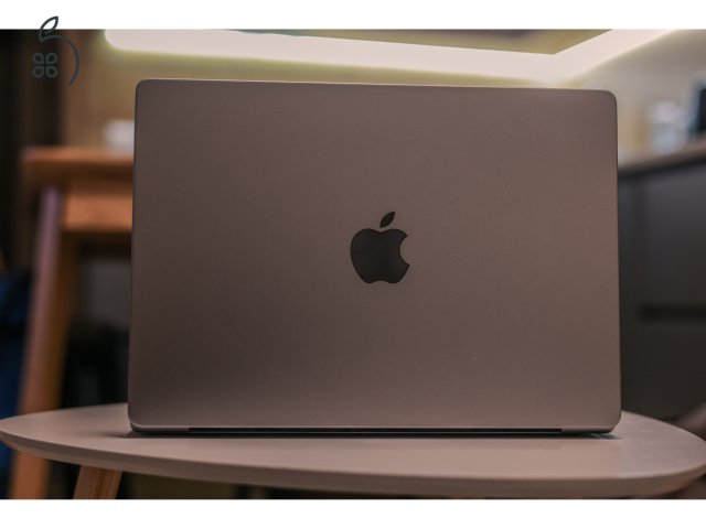 MacBook Pro 14