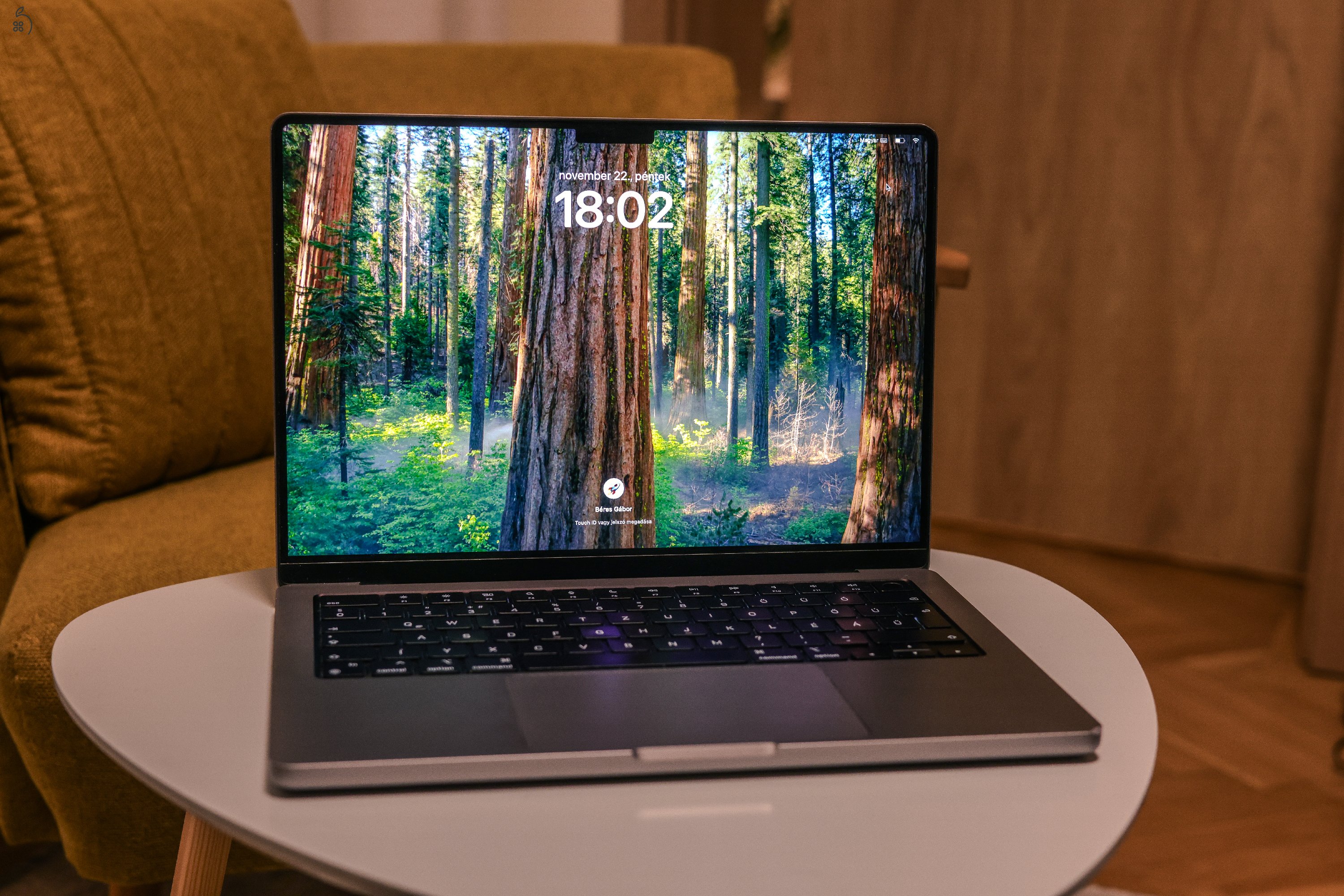 MacBook Pro 14