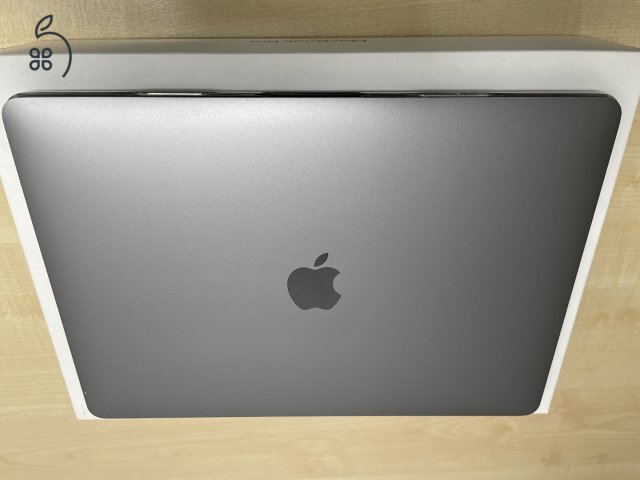 Macbook Pro M1 2020 8GB RAM 256GB SSD Magyar bill, 95% akku, Space Gray