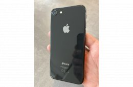 iPhone 8 64Gbyte 100% Akksi 