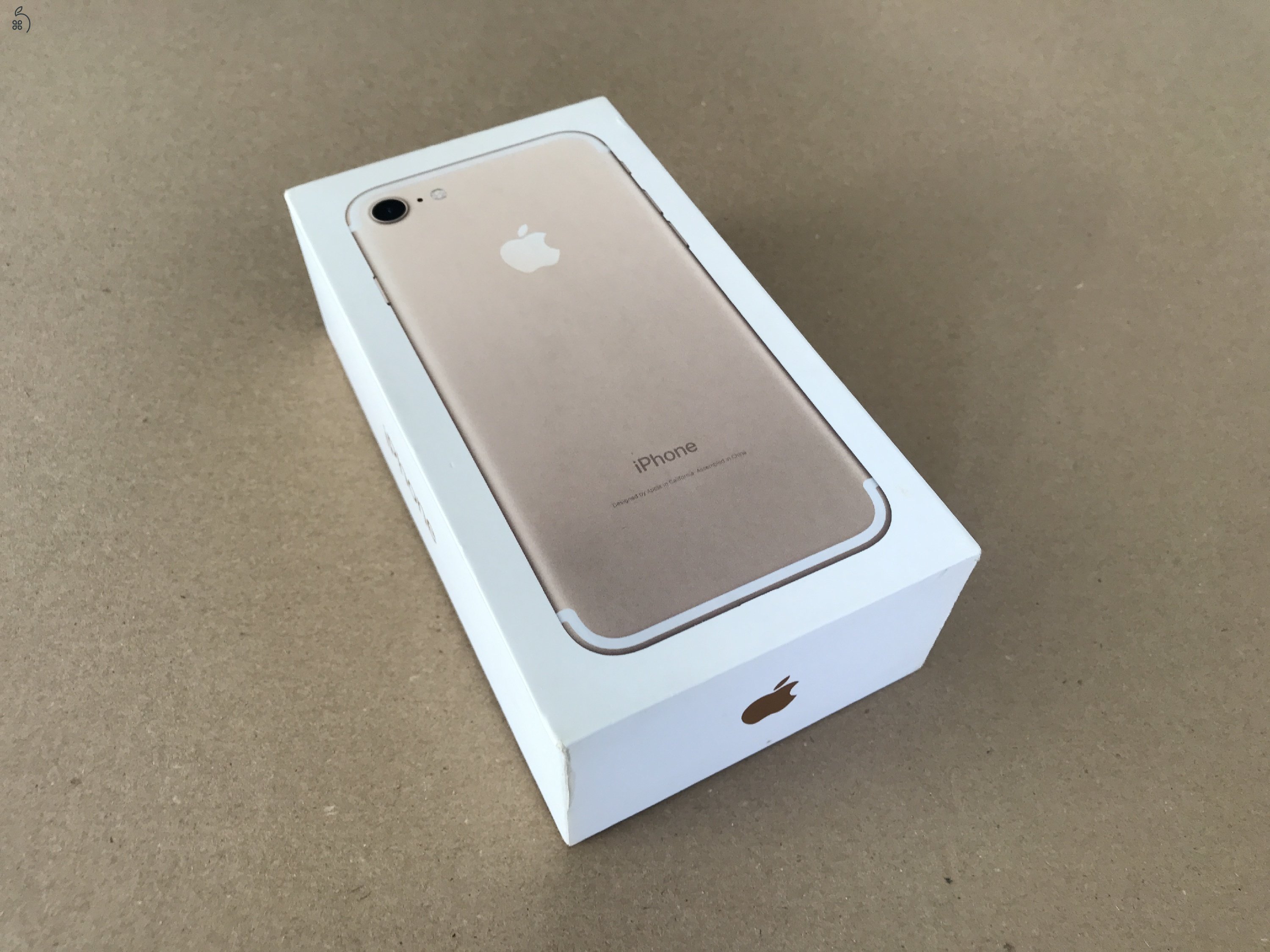 Apple iphone 7 Gold Kártyafüggetlen 128 GB