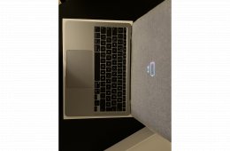 Macbook Air 2020, Intel i3, 8GB, 256 GB SSD