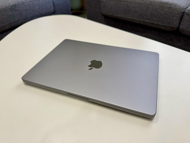 Eladó MacBook Pro 14 M1 (8C CPU, 14C GPU, 512 GB SSD, 16 GB, 95 ciklus)