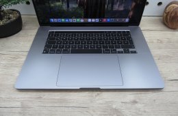  Apple Retina Macbook Pro 16 - 2019 - Használt, szép állapot 