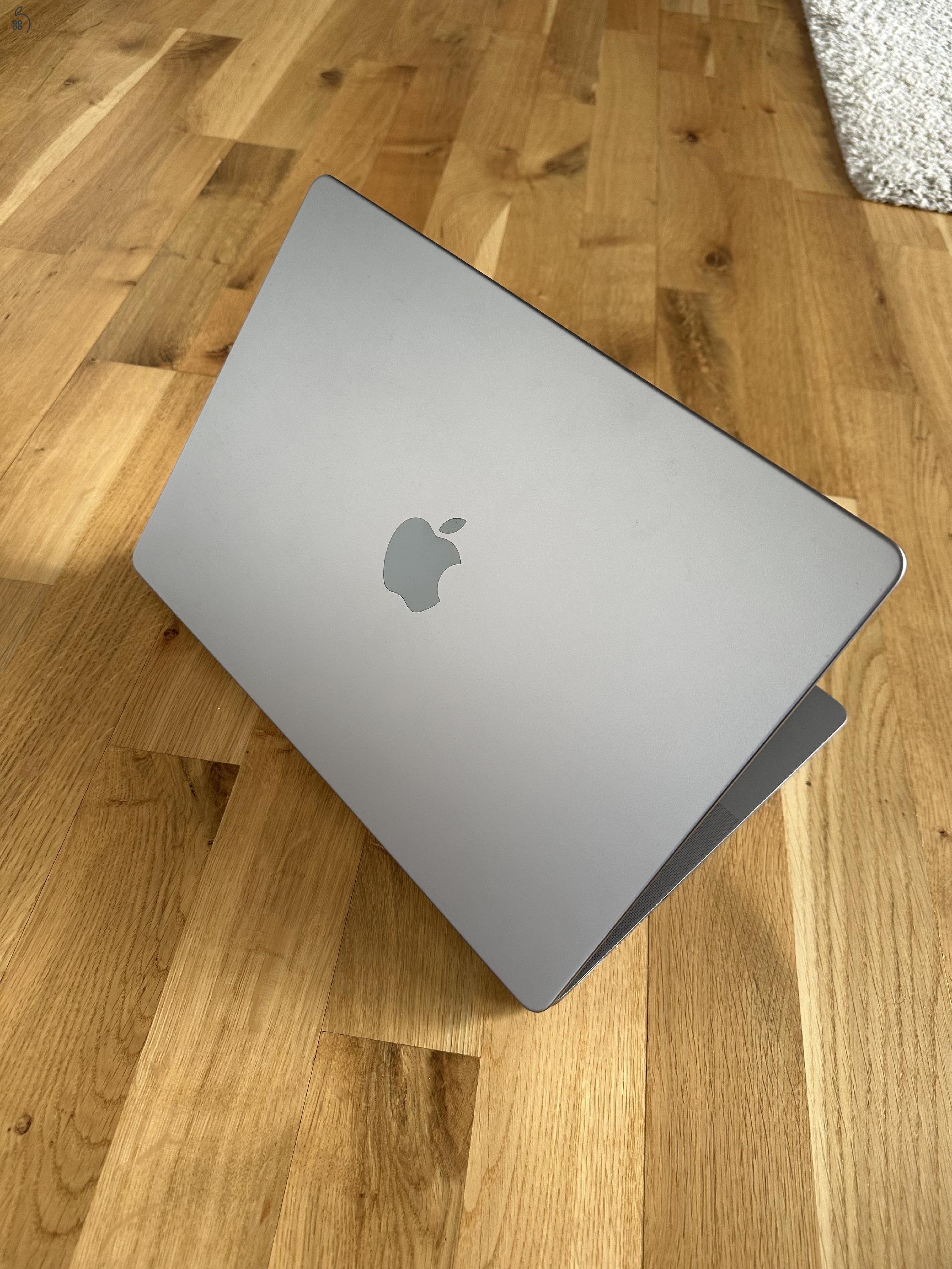 MacBook Pro 14