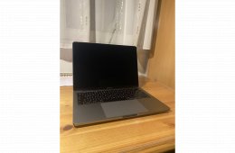 Macbook Pro 13” (2017) 