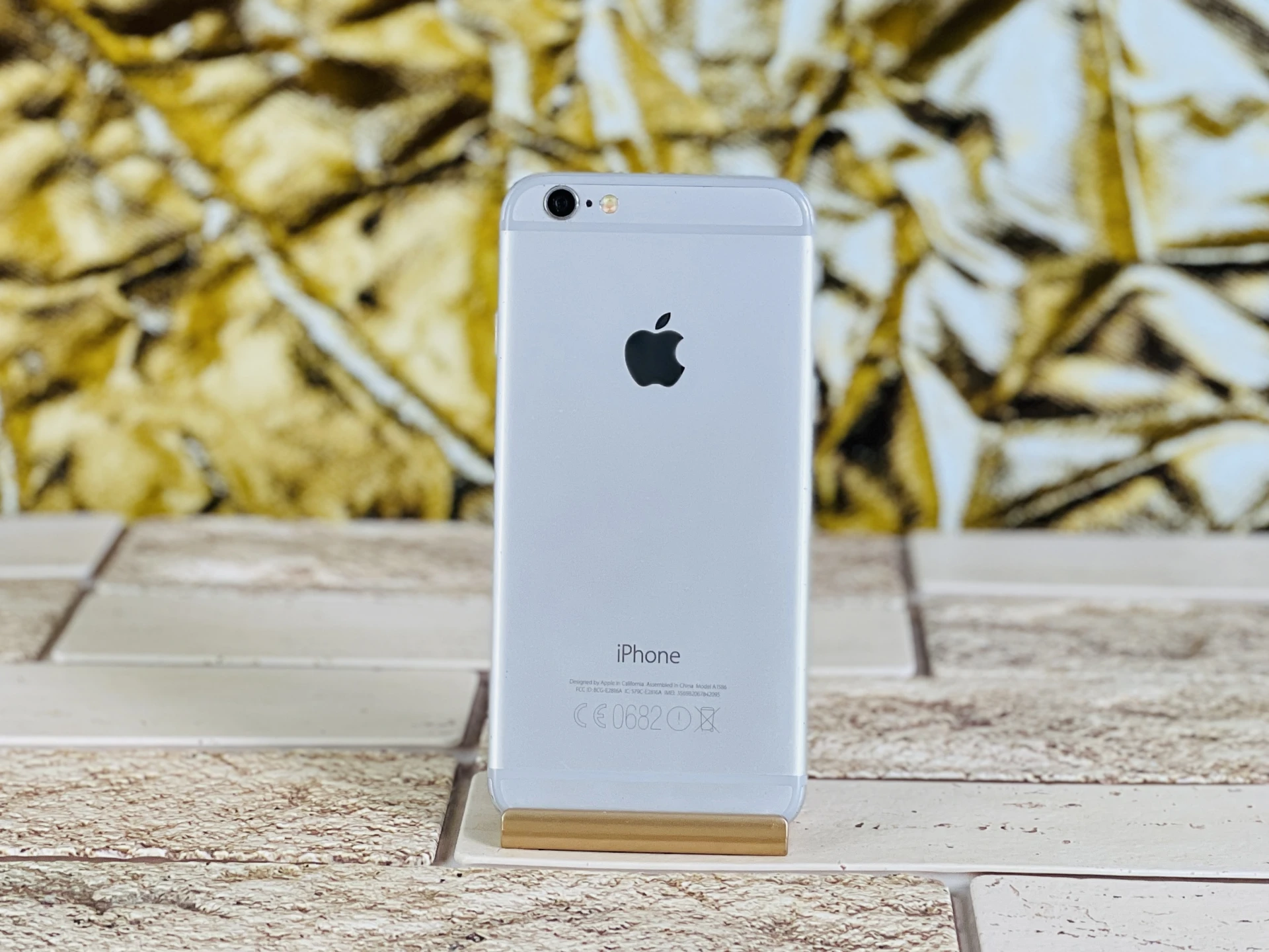 iPhone 6 16 GB Silver szép állapotú - 12 HÓ GARANCIA