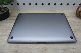 Apple Retina Macbook Pro 16 - 2019 - Használt, karcmentes