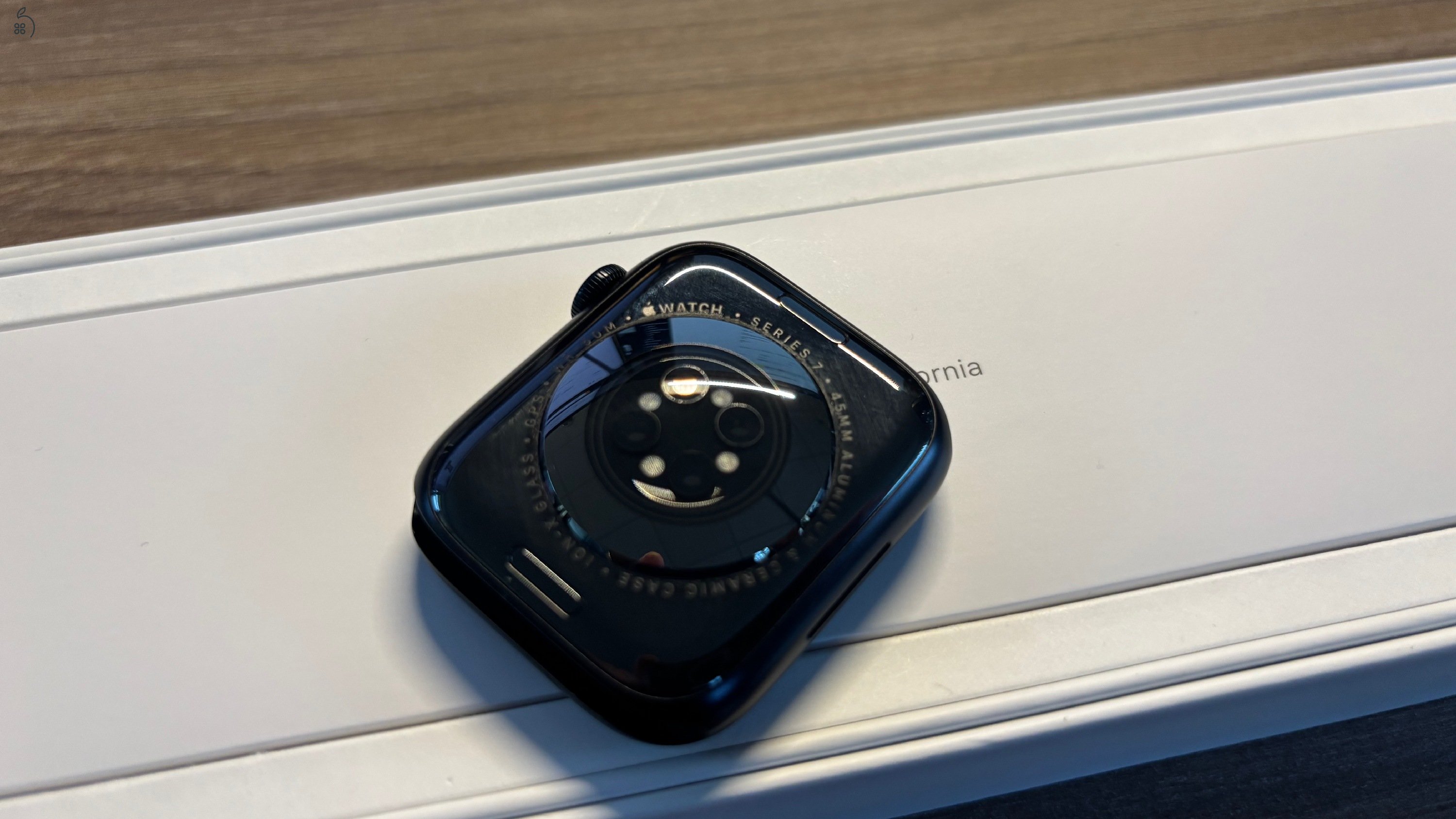 Apple Watch Series 7 steel szíjjal 45mm