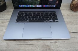 Apple Retina Macbook Pro 16 - 2019 - Használt, megkímélt