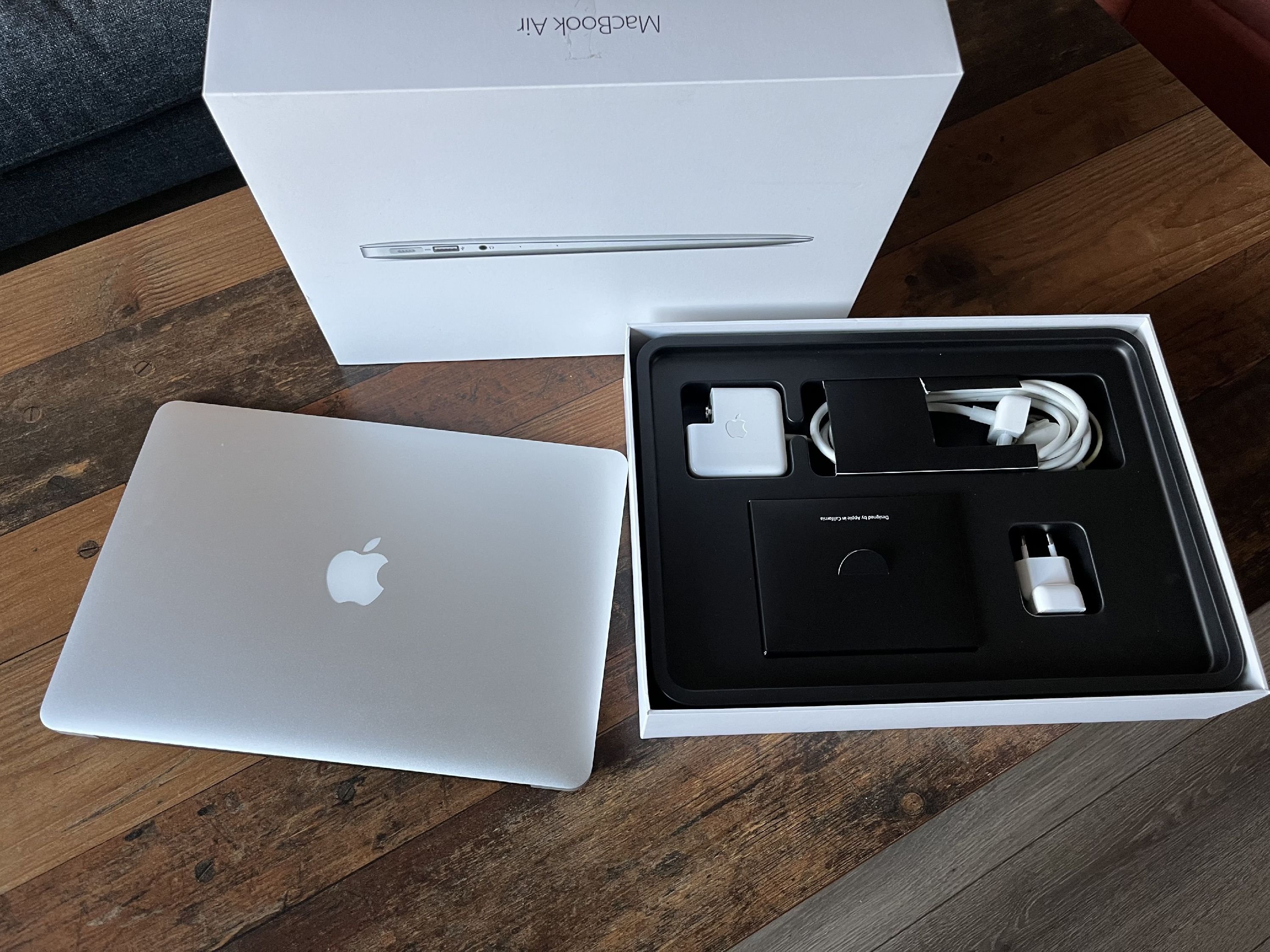 Megkímélt Apple MacBook Air 13