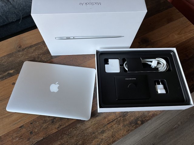 Megkímélt Apple MacBook Air 13