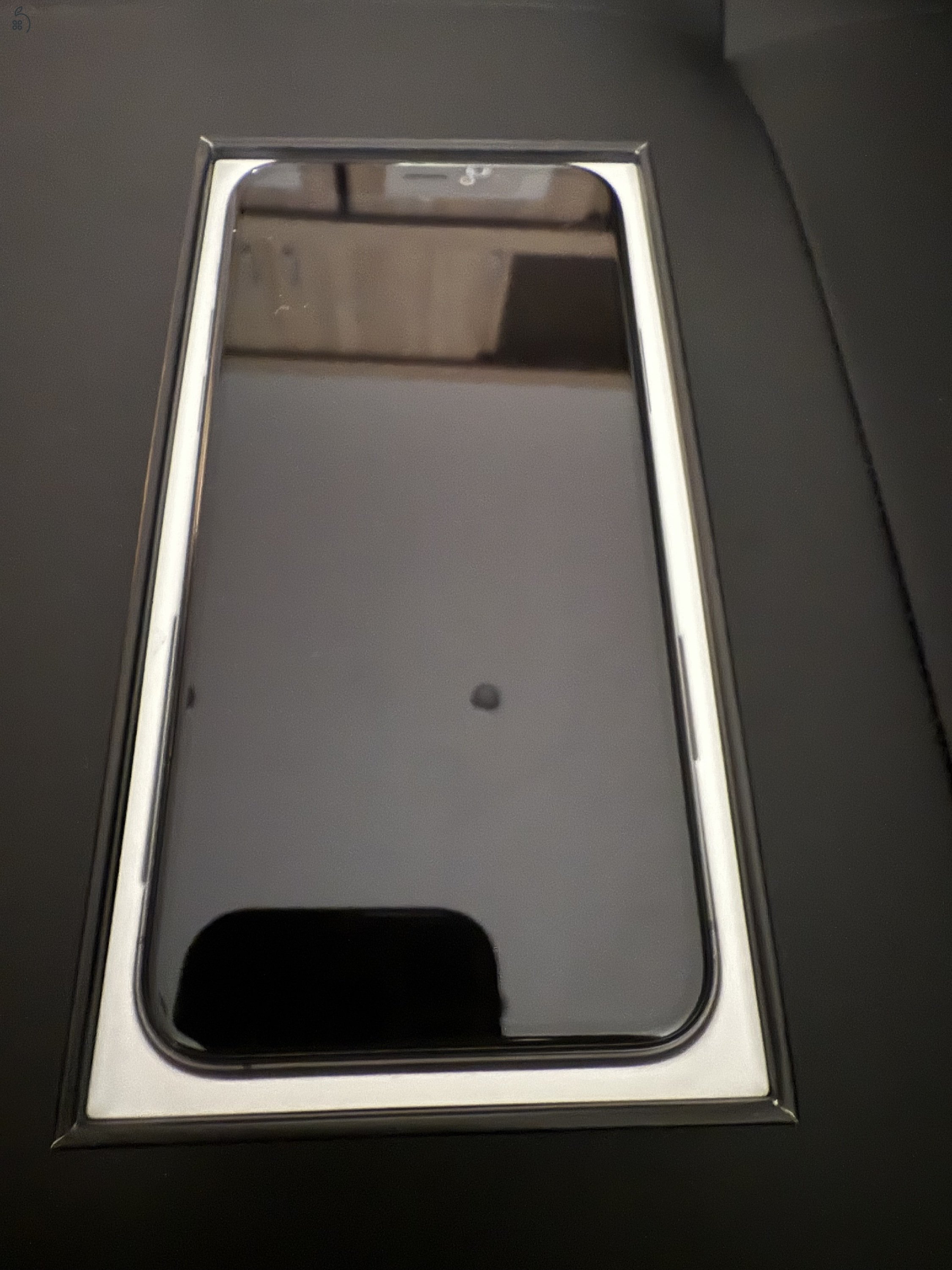 Eladó egy iPhone 11 pro 128 GB grey