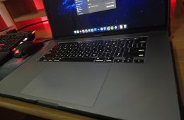 Macbook Pro 2019 CTO i9/32GB Ram/1TB SSD/8GB 5600M Radeon