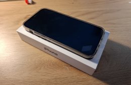 iPhone 12 64GB/Fekete - Jó állapotú