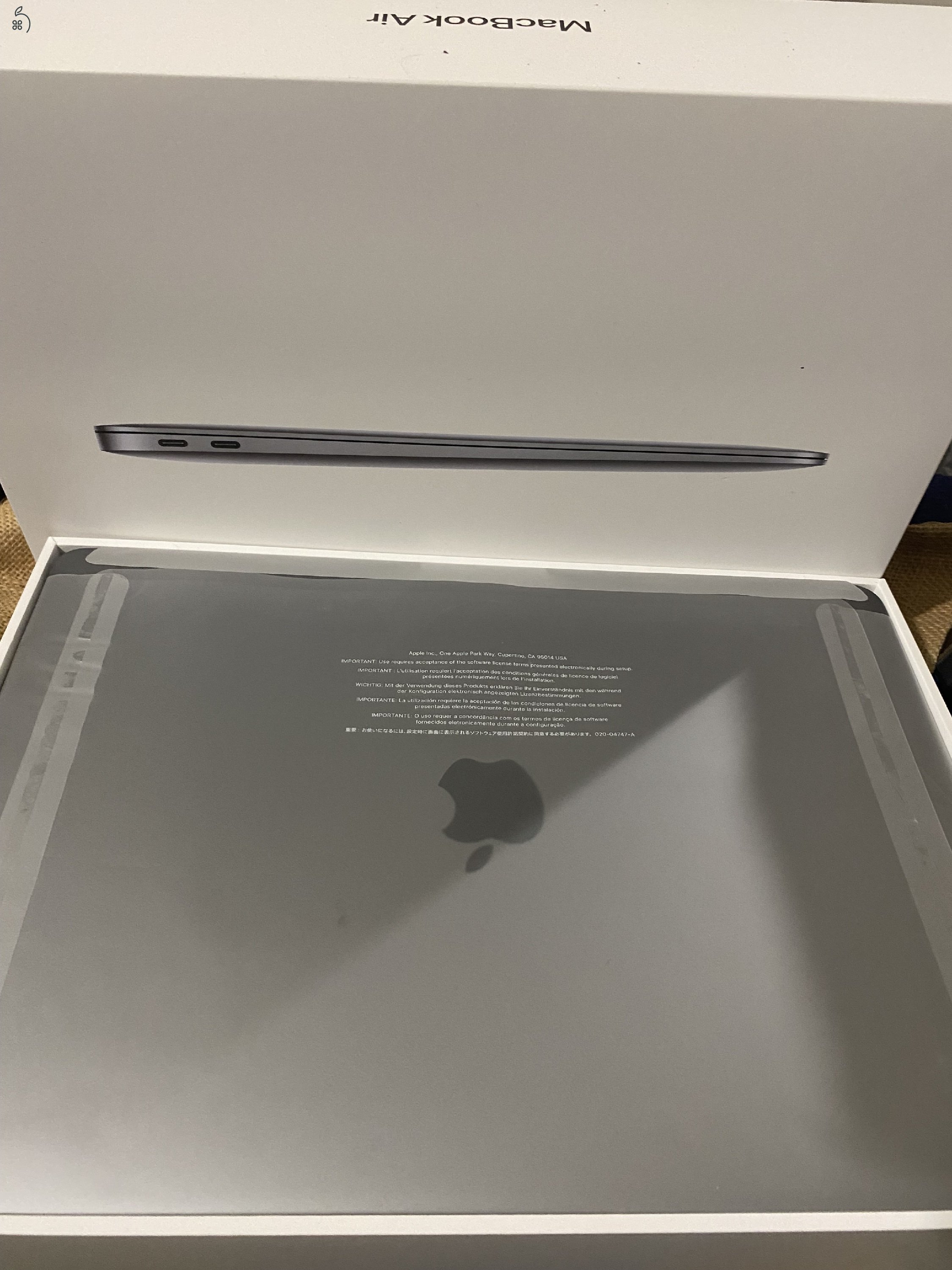 Apple Macbook 13”